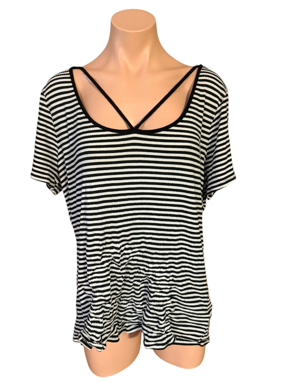 Torrid Womens 3X Black White Striped Strappy Neck Short Sleeve T-Shirt Top